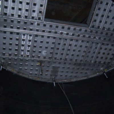 Reactor Tray Installation